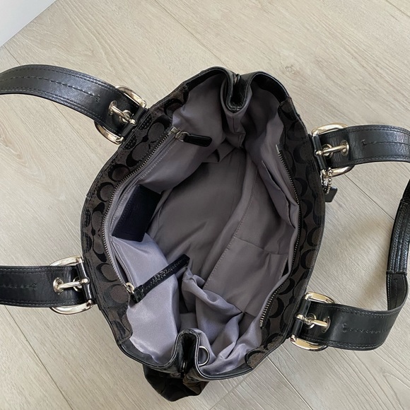 COACH Black Shoulder Bag - Picture 7 of 12